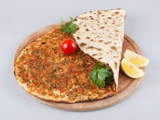 Lahmacun De Pollo