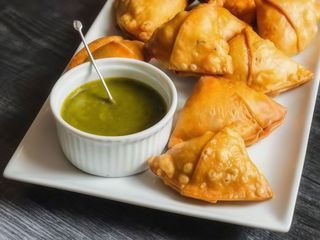 Samosa (4 Uds.)