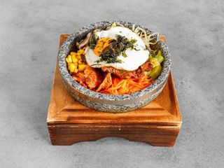 Dolsot Bibimbap