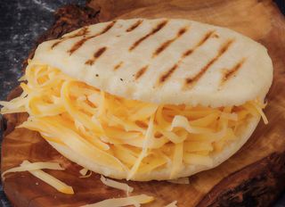 Arepa Con Queso Amarillo (1 Ud.)
