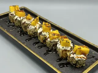 19. Hosomaki De Mango Frito (8 Uds.)