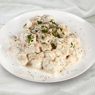 Ensaladilla de Patata y Alioli
