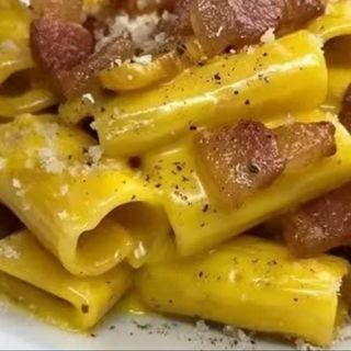 Rigatoni A La Carbonara