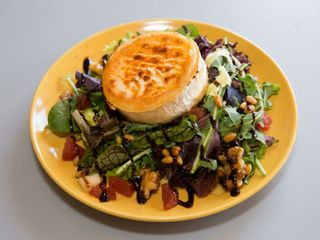 Ensalada Caprina