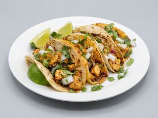 Tacos De Pollo (4 Uds.)