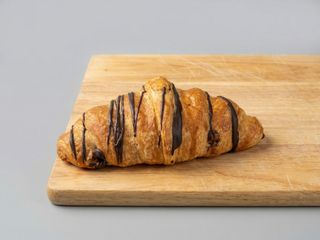 Croissant relleno de chocolate