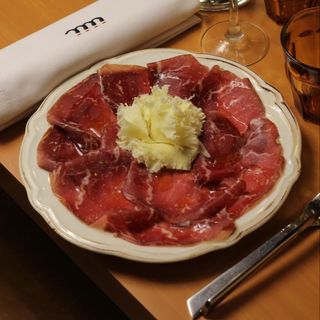 Cecina amb Tete de Moine