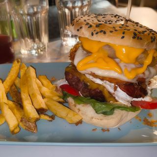 Hamburguesa Tres Cerditos