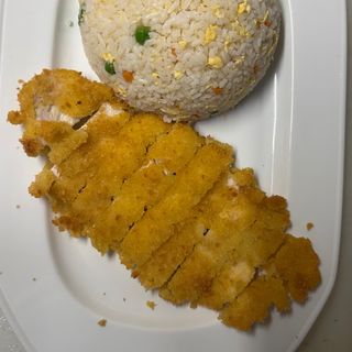 Arroz frito con pechuga de pollo