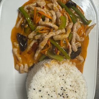 Kafán de cerdo en tiras estilo Yuxiang