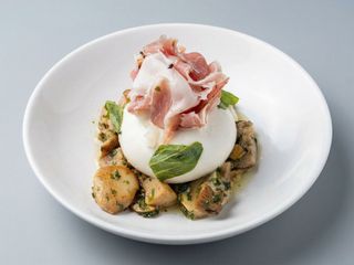 Burrata boletus y Speck