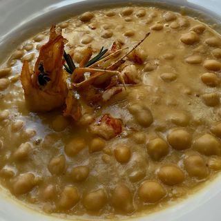 Garbanzos con Gambón