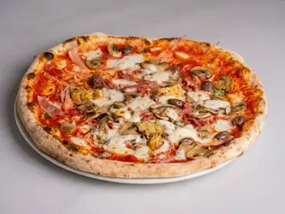 Pizza Capriciosa (30 Cm.)