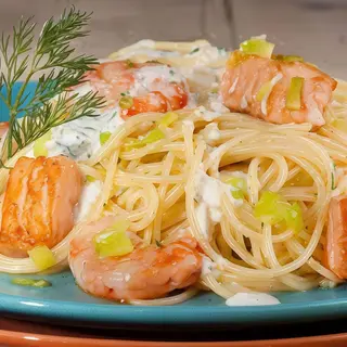Pasta De Salmón Y Gambas