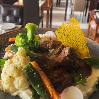 ESTOFADO DE TERNERA AL ESTILO BELGA