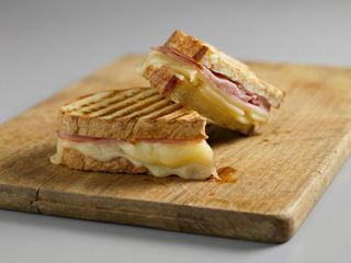 Sándwich Jamón Y Queso