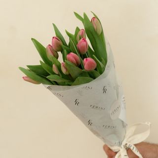 Ramo 10 tulipanes