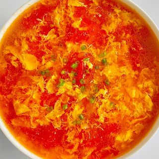 Sopa De Tomate Y Huevo (Tapa)