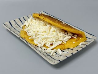 Cachapa Con Queso Rayado