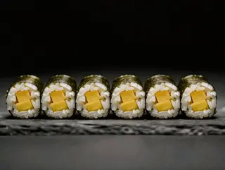 Maki De Mango (8U)