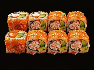 California De Surimi Con Aguacate Y Mayonesa masago(8U)