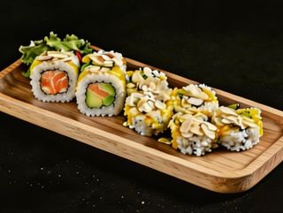 Uramaki Almendra Roll De Salmón (8U)
