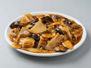 38. Bambú Con Setas Chinas Salteadas