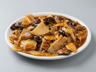 38. Bambú Con Setas Chinas Salteadas