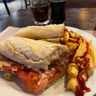 Baguette Pechugas Y Pimientos