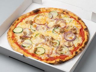 Pizza Con Pescado Fresca (33 Cm.)