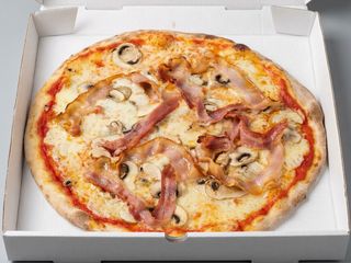 Pizza Con Embutido Otoño (33 Cm.)