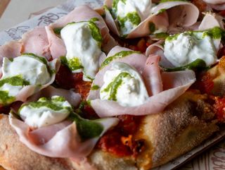 Pinsa il Forno (Plato del mes de Marzo)