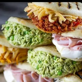 Combo N-2 (4 arepas +2 bebida 500ml)