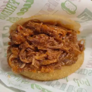 Arepa Mechada (1 Ud.)