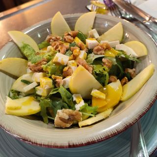 Ensalada Frescura De Manzana Y Nueces