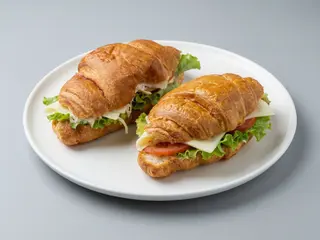 Croissant de pollo