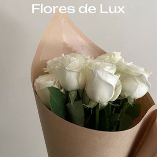 Media Docena Rosas Blancas