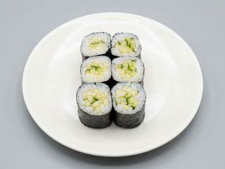 Hosomaki De Pepino (8 Uds.)