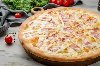 Pizza De Carbonara (32 Cm.)