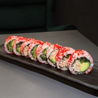 Caliphornia tobiko y congrejo