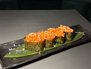 Gunkans de salmón 4 uds.