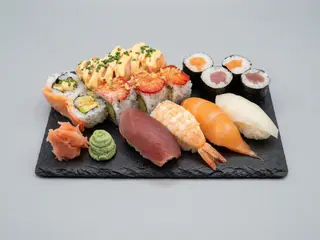 Bandeja Fusión (16 piezas)