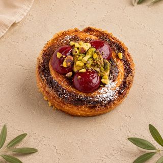 Roulé De Frambuesa Fresca Con Pistacho