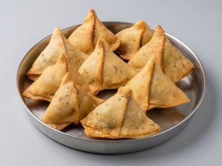 Samosa De Verduras (2 Uds.)