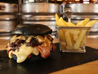 Nueva! Hamburguesa POCA BROMA