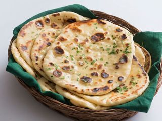 Nan With Garlic