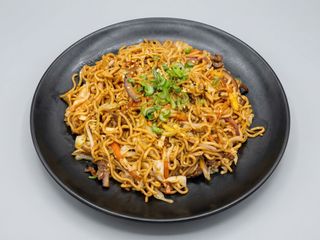 Yakisoba con ternera