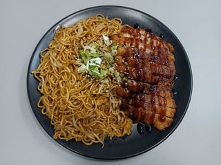 Yakisoba con pato