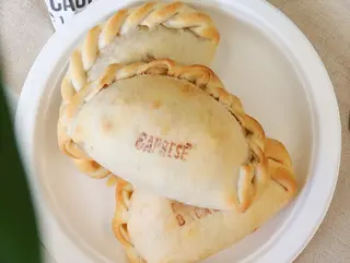 Combo 3 empanadas y 1 Bebida