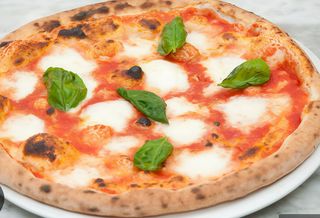 Pizza Bufalina (30 Cm.)